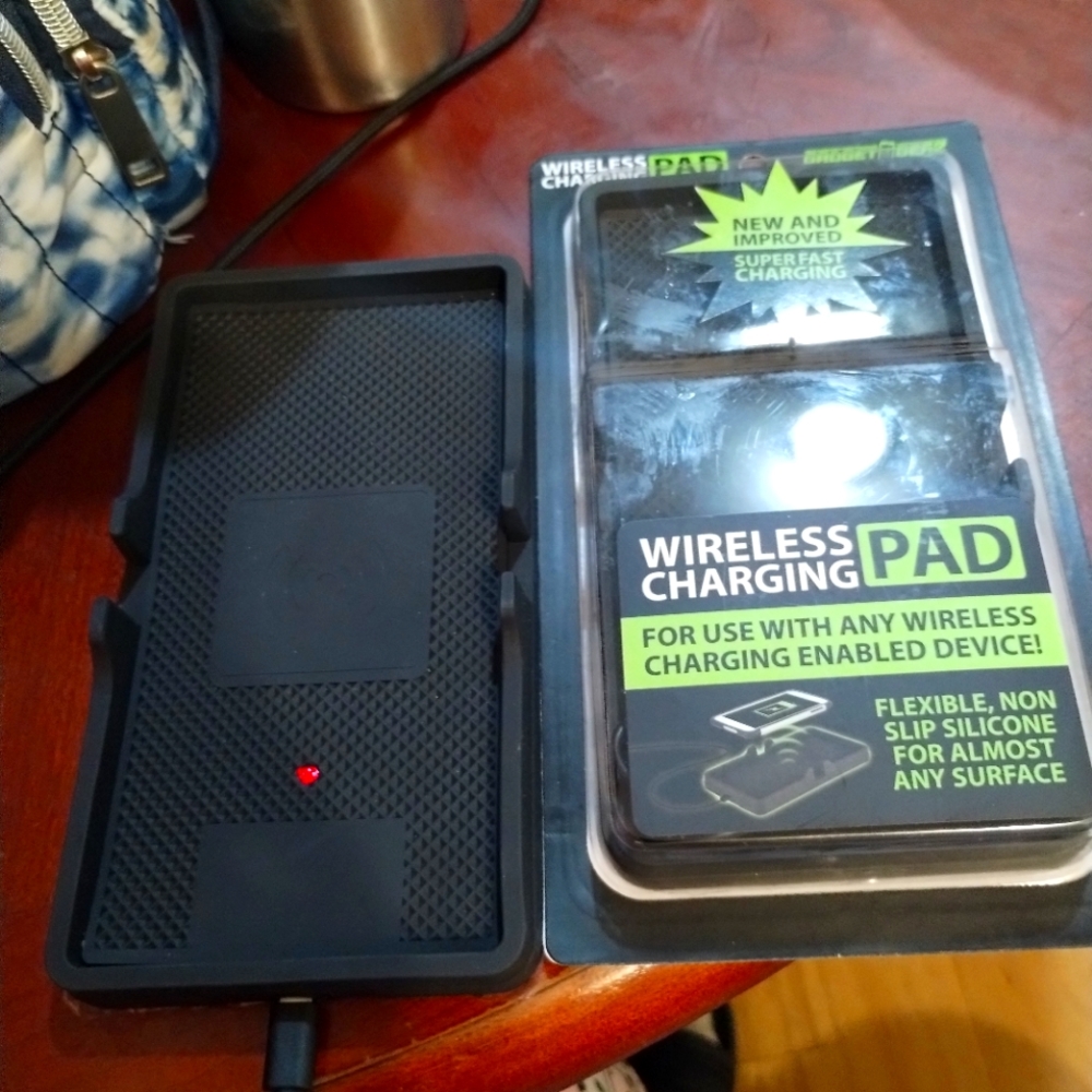 Wireless charging pad
